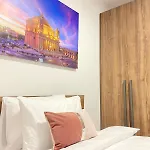 아파트 Luxury 3br In Steps From Balluta Bay *