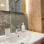 Luxury 3br In Steps From Balluta Bay 슬리에마