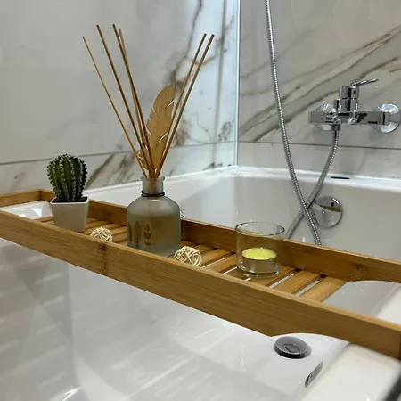 Luxury 3br In Steps From Balluta Bay Apartmán