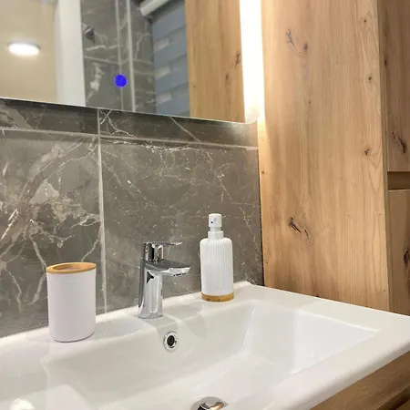 Luxury 3br In Steps From Balluta Bay Sliema