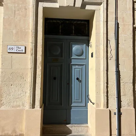 Luxury 3br In Steps From Balluta Bay Apartamento