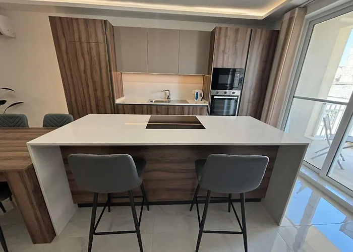 Apartamento Luxury 3br In Steps From Balluta Bay