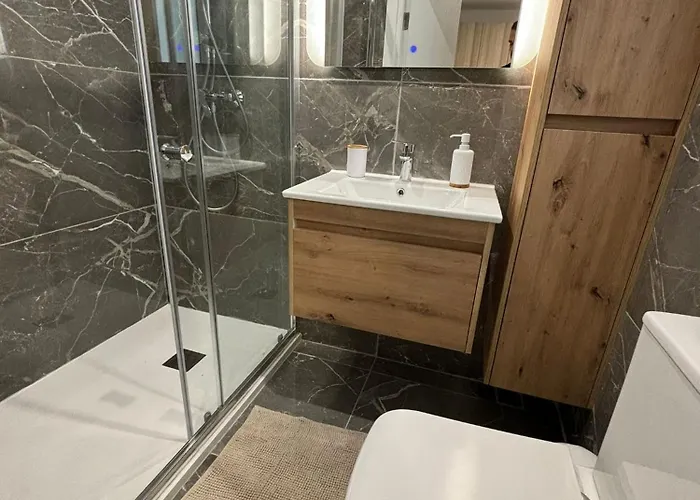 Luxury 3br In Steps From Balluta Bay *