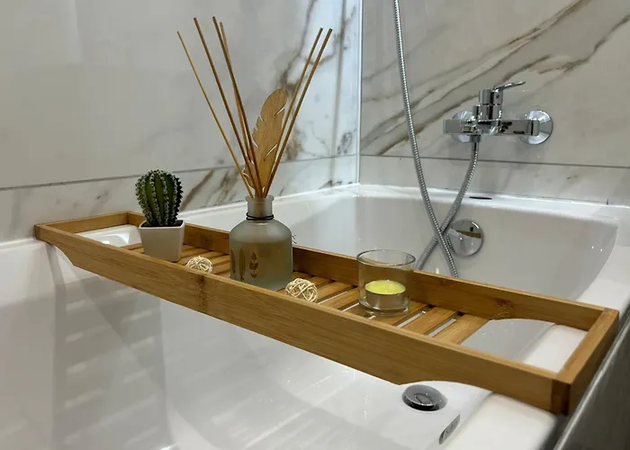 Luxury 3br In Steps From Balluta Bay アパート