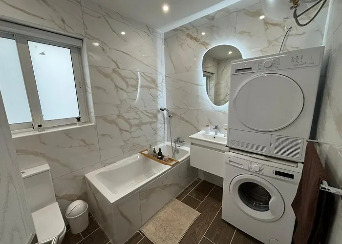 Luxury 3br In Steps From Balluta Bay アパート スリーマ