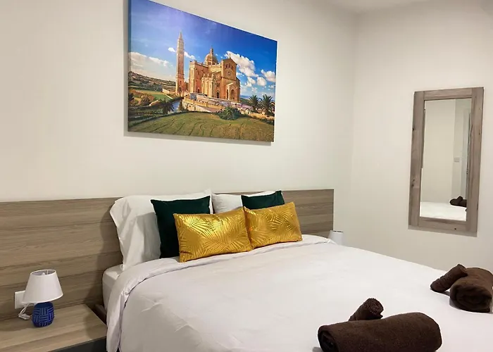 Daire Luxury 3br In Steps From Balluta Bay