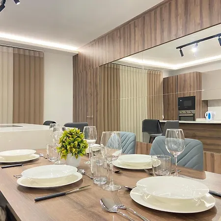 Luxury 3br In Steps From Balluta Bay * Sliema